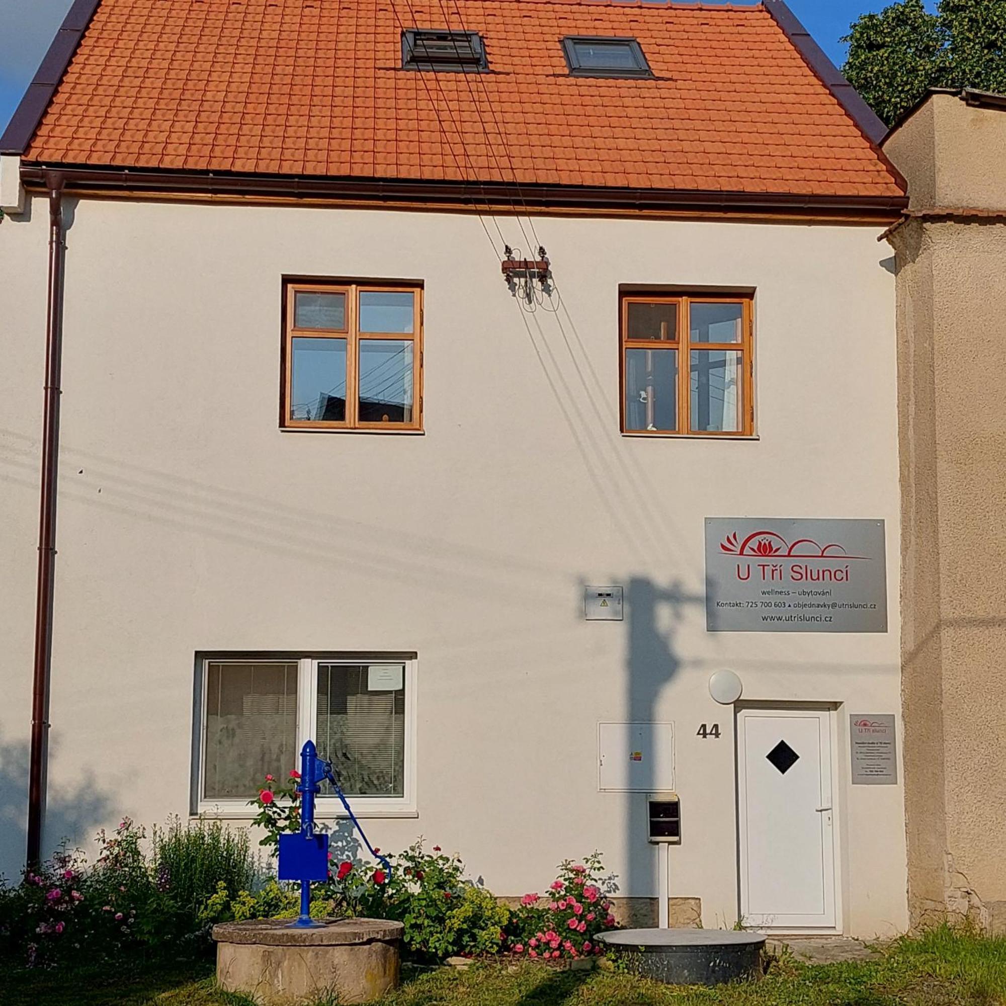 Apartmany U Tri Slunci Hroubovice Exteriör bild